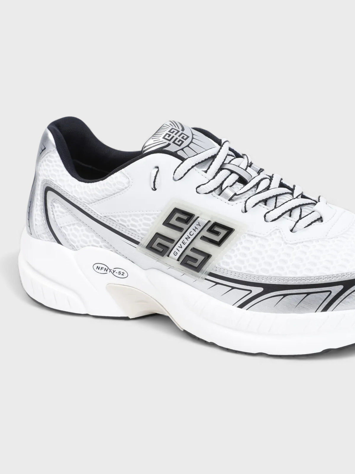 NFNTY-52 Runners White Silver Sneakers