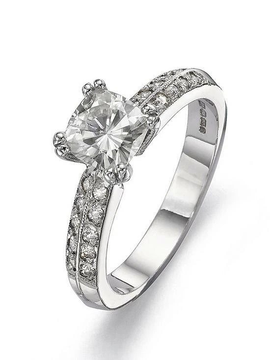 18ct White Gold Cushion-Cut Moissanite Ring – UK Size H