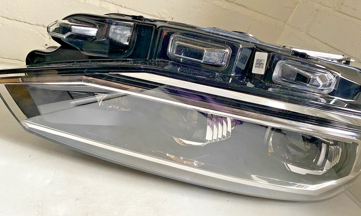 VW Golf headlight set – photo 2
