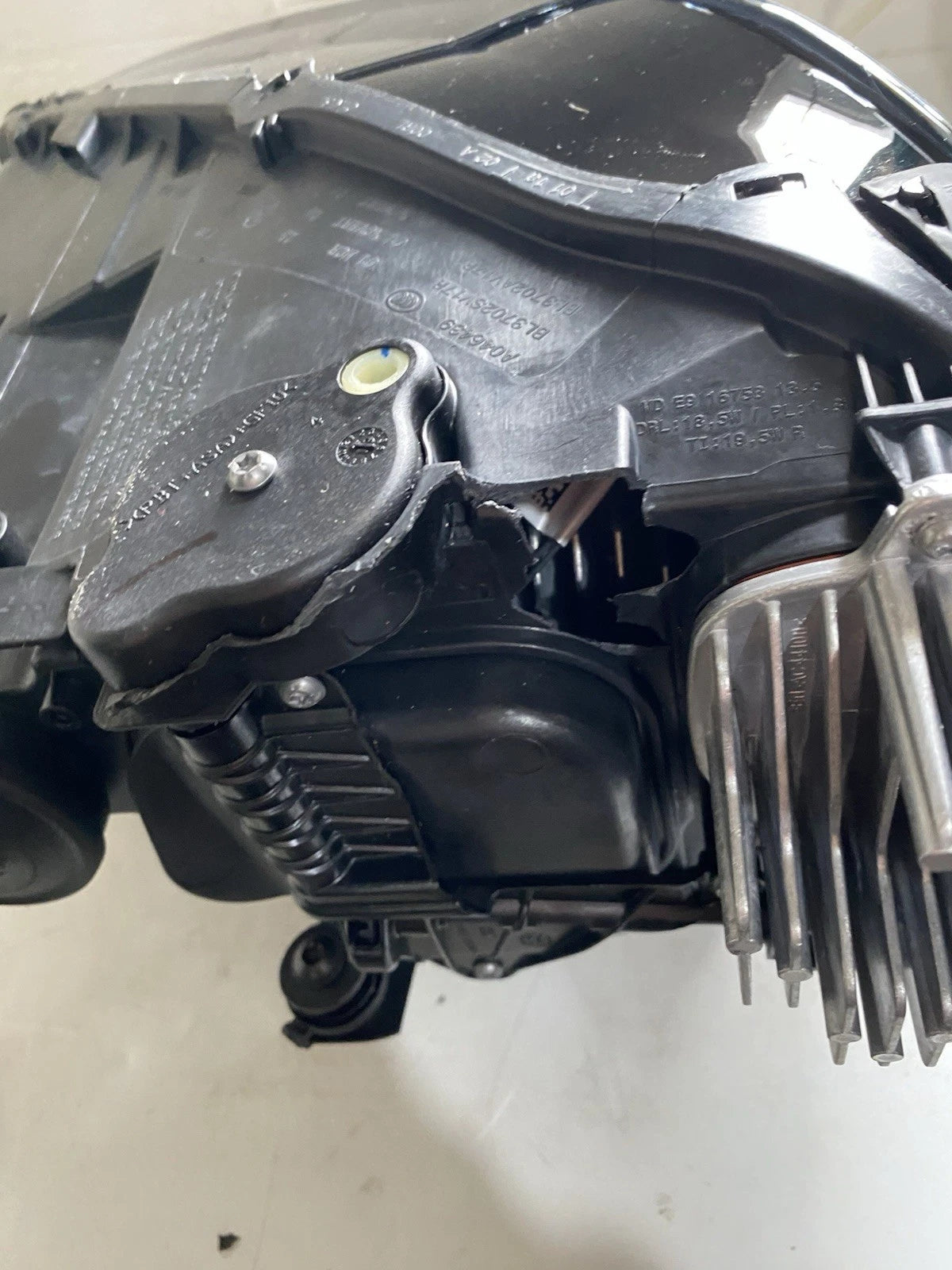 VW Golf headlight set – photo 16